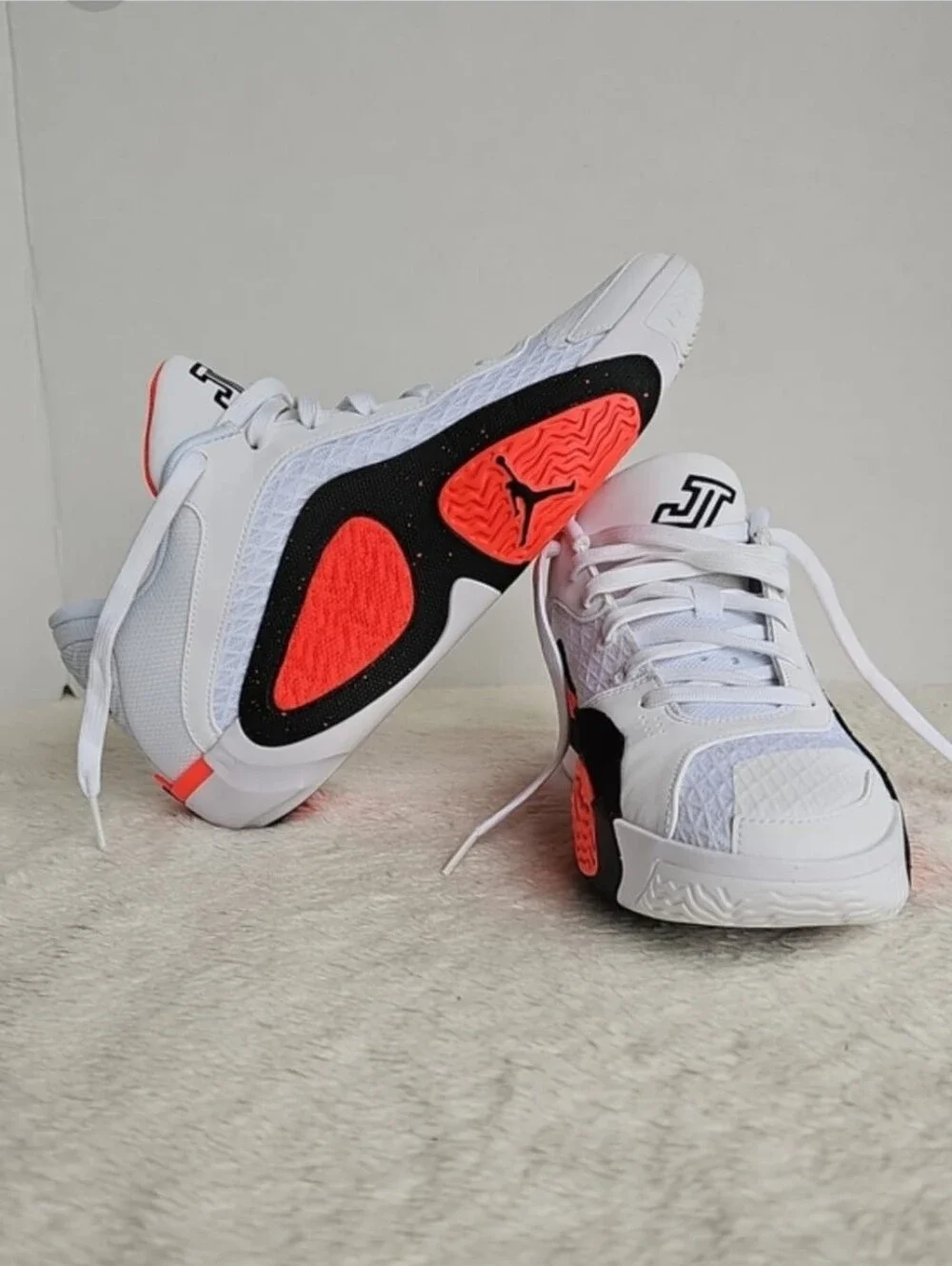 NWOB Jordan Tatum 2 Basketball Shoes White Black Red Men's Size 8.5 FJ6457-106